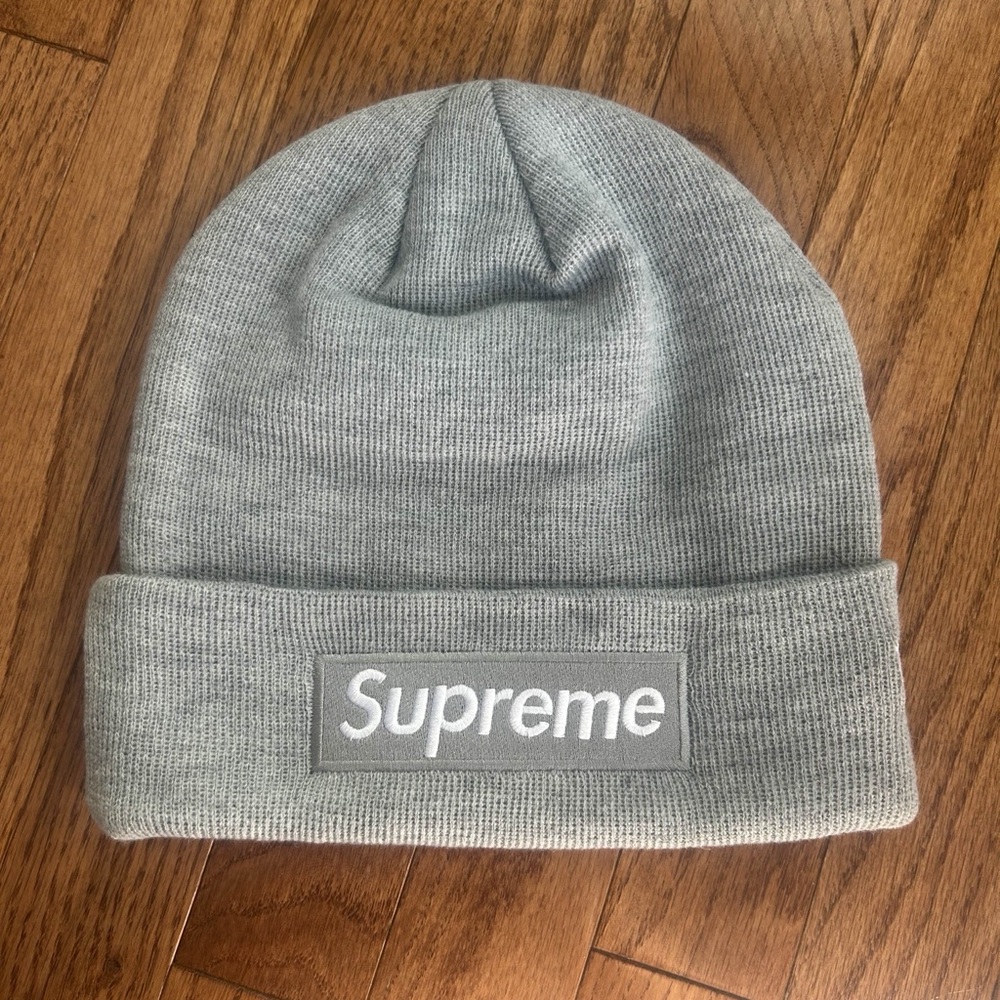 Supreme New Era Box Logo Beanie (FW24) Heather Gray